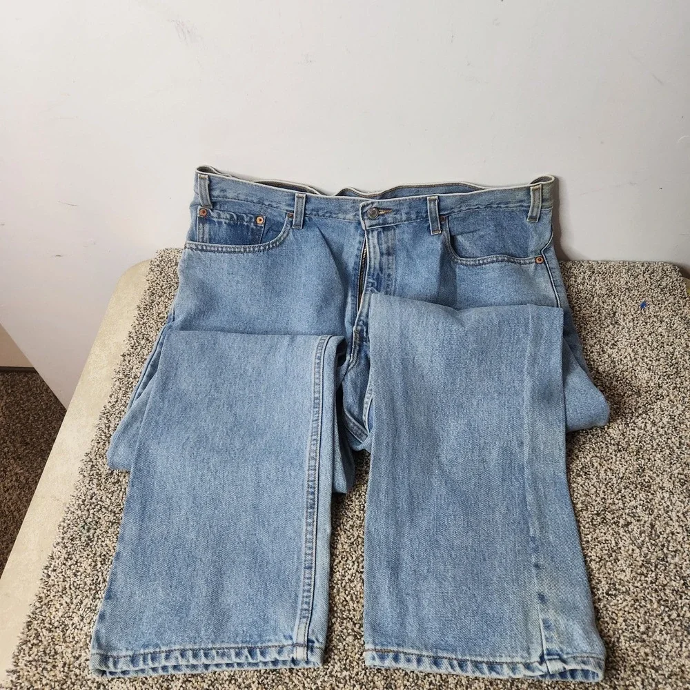 Levis 505 Regular Fit Straight Leg Jeans Mens 38x30 Light Wash Blue Denim Cotton